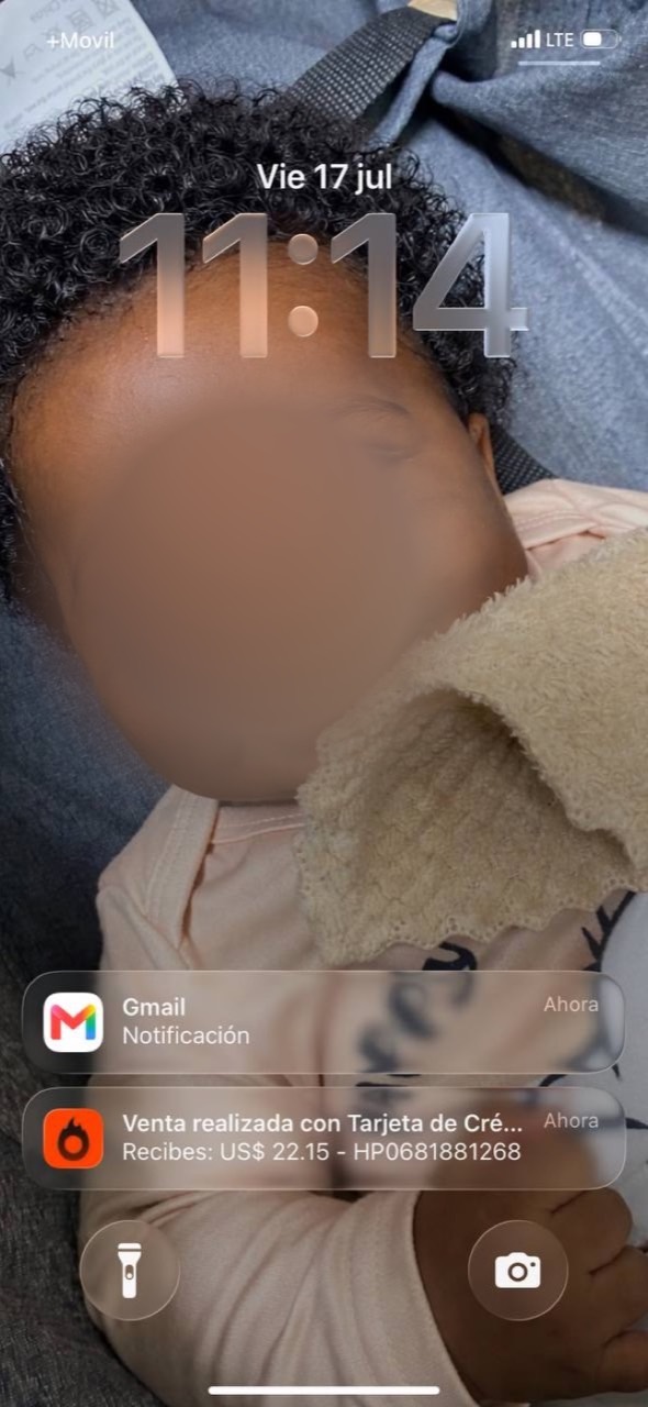 Aviso de venta de Hotmart en la pantalla de bloqueo de un móvil